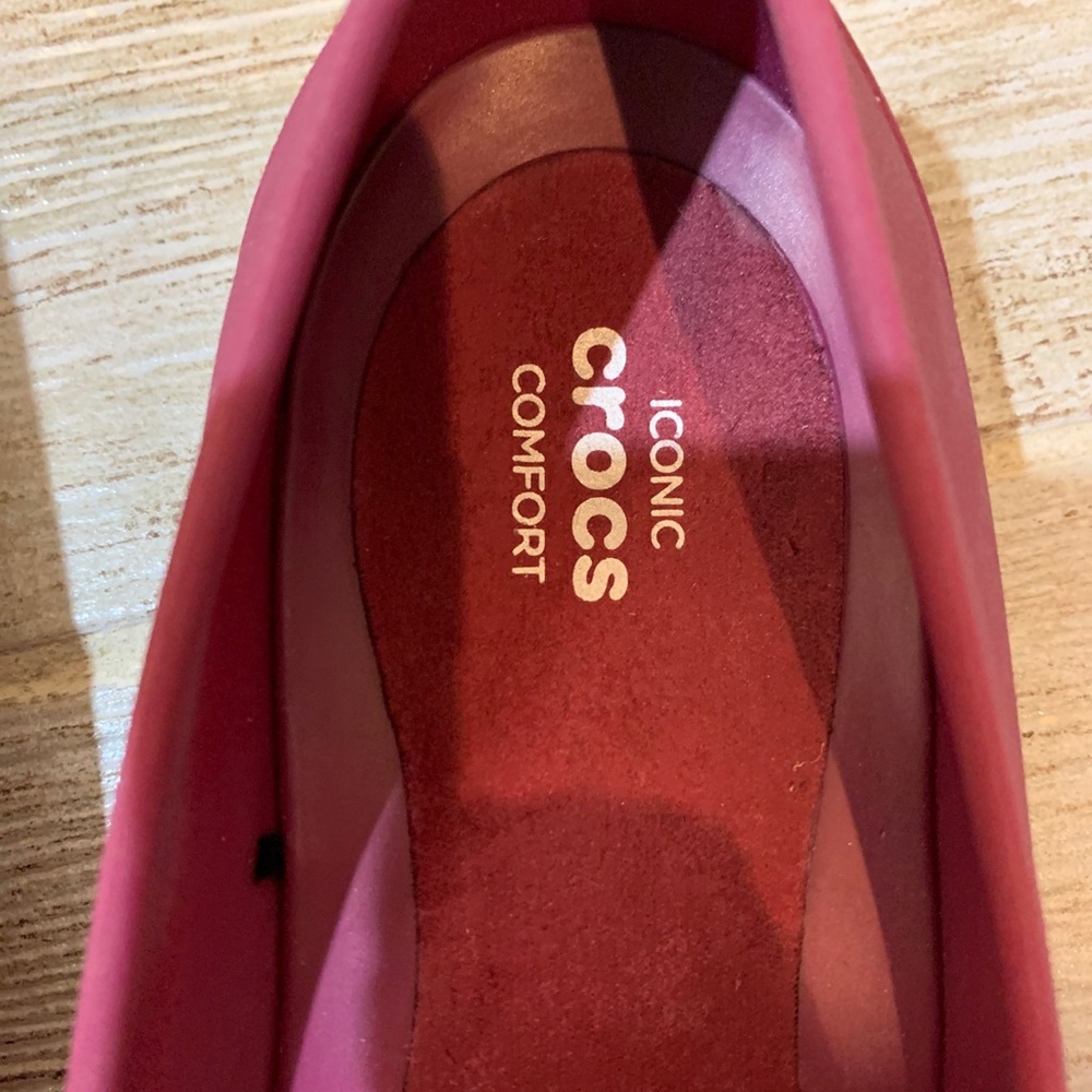 Crocs Women's Ballet Flats Size 5 Magenta Purple Ballet Comfort Slip On - Picture 6 of 10